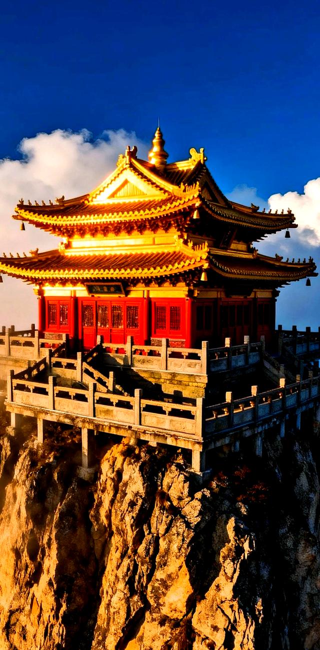 《服务器租用指南：选对平台，业务起飞快人一步！》